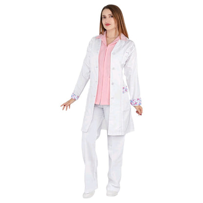 Bata Medica Antifluido Dama AMB Decoracion en puño