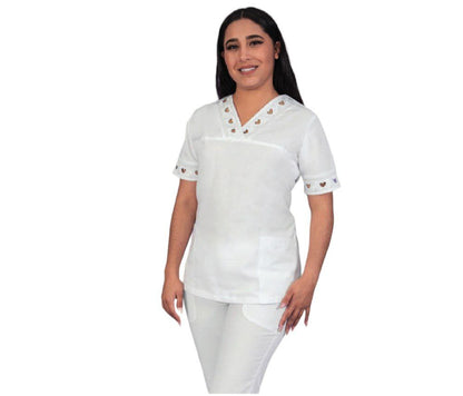 Filipina De enfermer­a Dama Enfermera Cuello Corazones Aby ENF