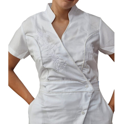 Jumper De Enfermera O Vestido De enfermer­a Bordado Virlet Flores EST