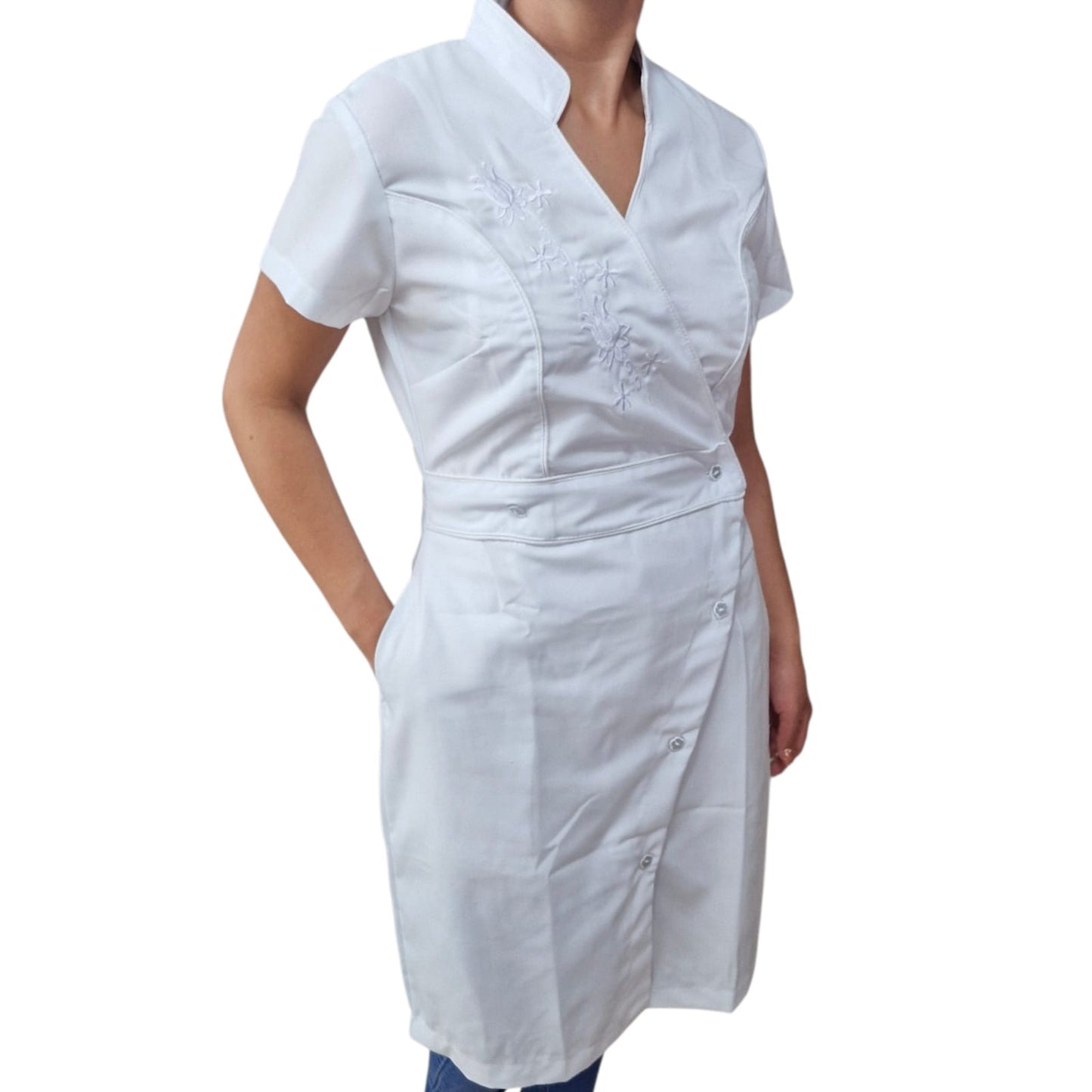Jumper De Enfermera O Vestido De enfermer­a Bordado Virlet Flores EST